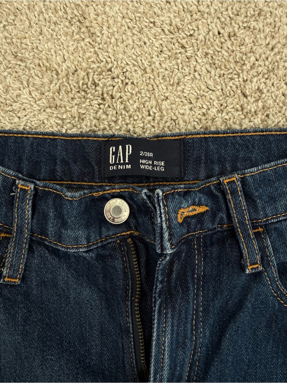 GAP High Rise Studded Jean - Picture 3 of 4